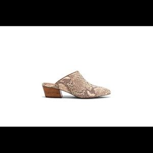 Seychelles Rendezvous Mule in Natural Exotic 7.5